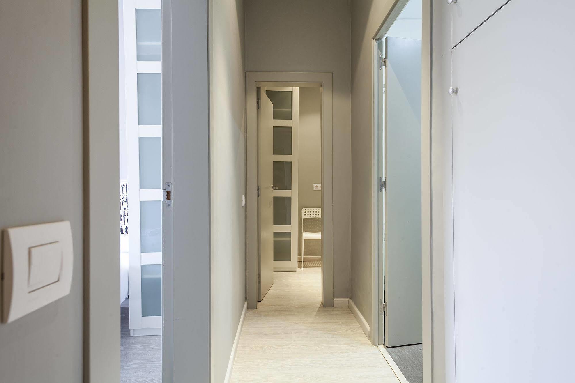 Fira Apartments By Gaiarooms Barcelona Luaran gambar