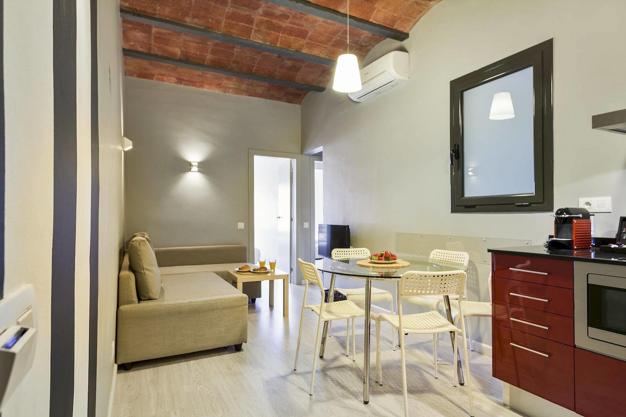 Fira Apartments By Gaiarooms Barcelona Luaran gambar
