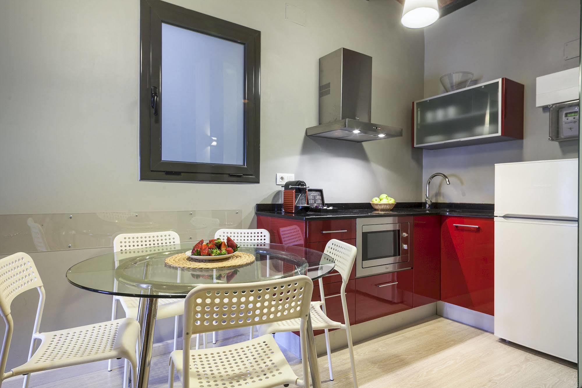 Fira Apartments By Gaiarooms Barcelona Luaran gambar